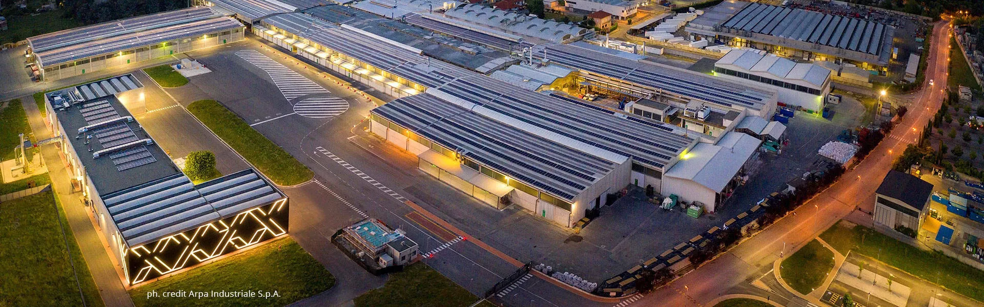 Arpa Industriale sceglie SunPower per il proprio impianto fotovoltaico ed inizia la missione innovazione con l’energia solare Arpa Industriale sceglie SunPower per il proprio impianto fotovoltaico ed inizia la missione innovazione con l’energia solare