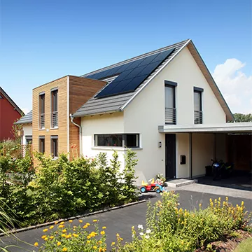 Casa in Italia con pannelli fotovoltaici SunPower Casa in Italia con pannelli fotovoltaici SunPower