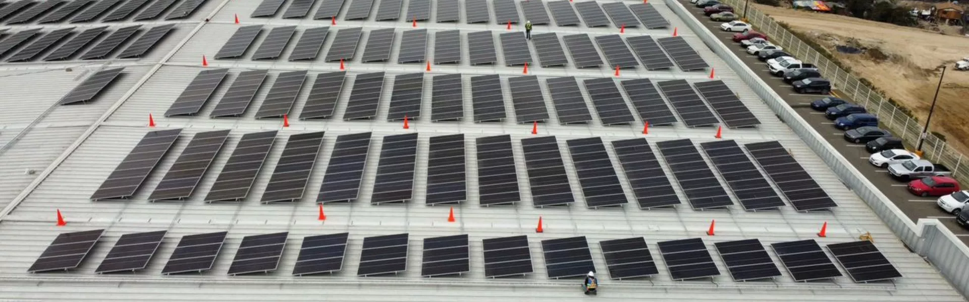 instalación completa llave en mano de 600 W, con paneles bifaciales Performance, Stryker, Mexico